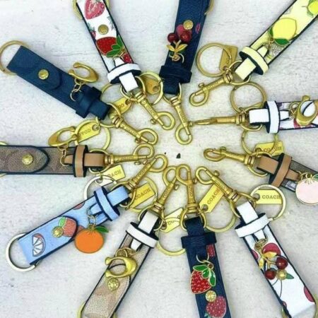 KEYCHAIN COACH