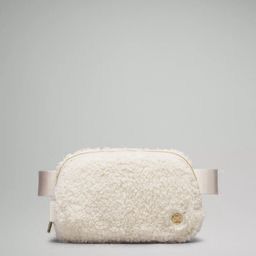 CANGURERA DE PELUCHE LULULEMON