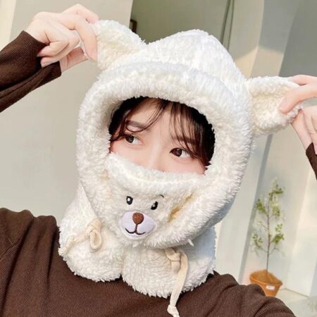 GORRO DE PELUCHE CON OREJAS