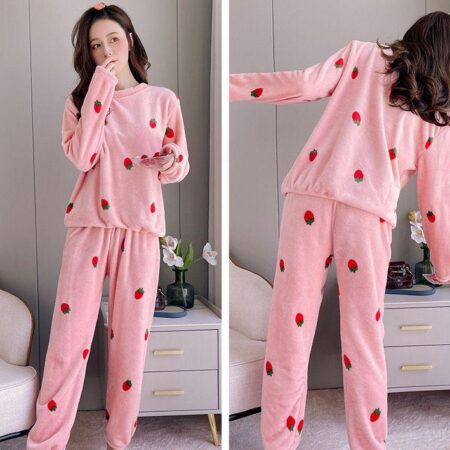PIJAMA JUVENIL DE FRESAS