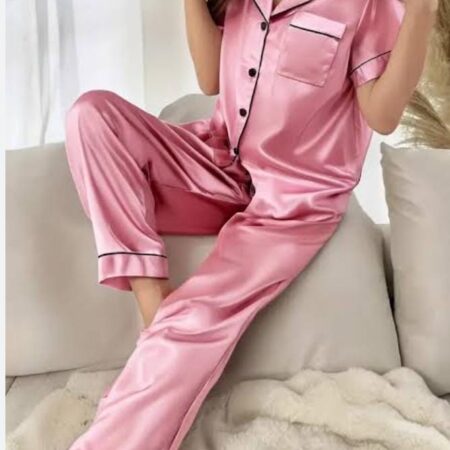 PIJAMA  SEDA 6 COLORES  DIFERENTE  TALLA (M-L-XL)