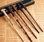 VARITA HARRY POTTER, LANZA BOLITAS DE FUEGO, RECARGABLE l 5 MODELOS DIFERENTES