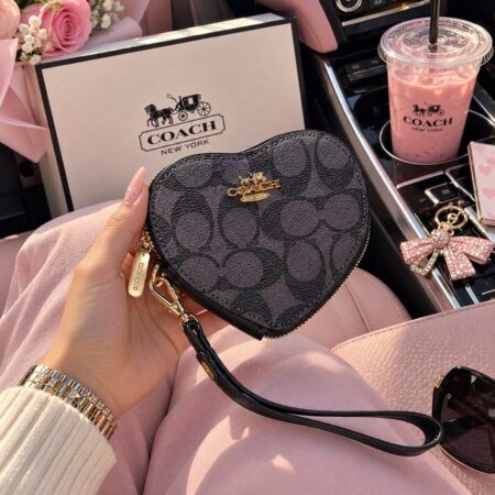 MONEDERO COACH