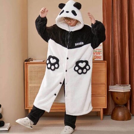 BATA DE PERSONAJES PANDA, STITCH , KUROMI , CAPIBARA , HELLO KITTY  (UNITALLA)